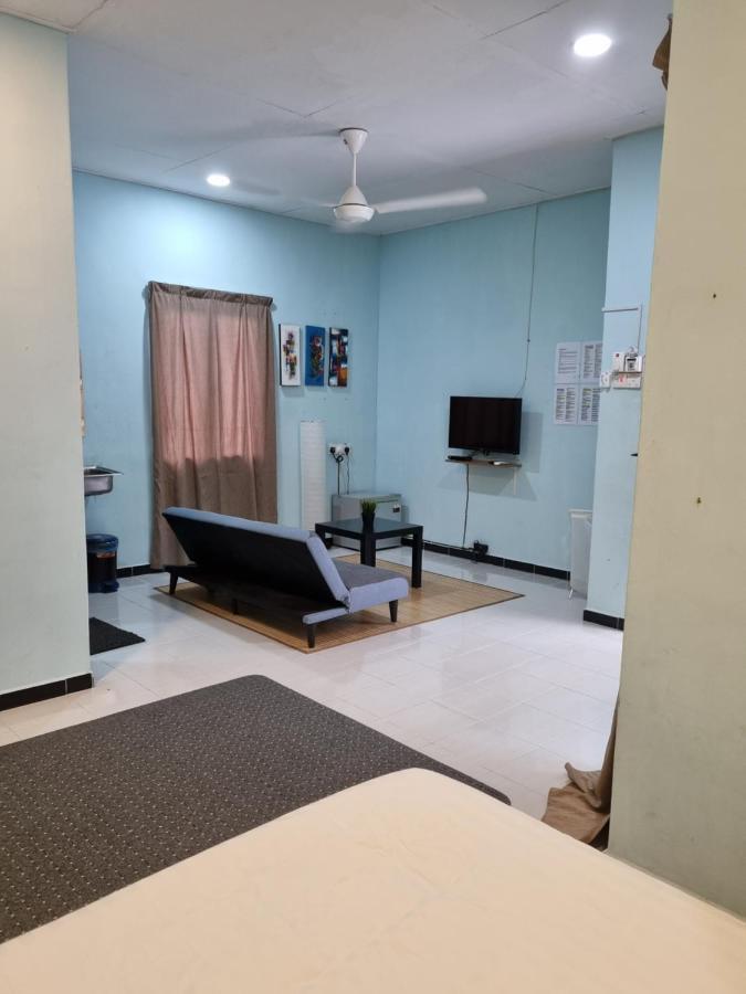 Seven Stones Langkawi Bed & Breakfast Пантай Ченанг Екстериор снимка