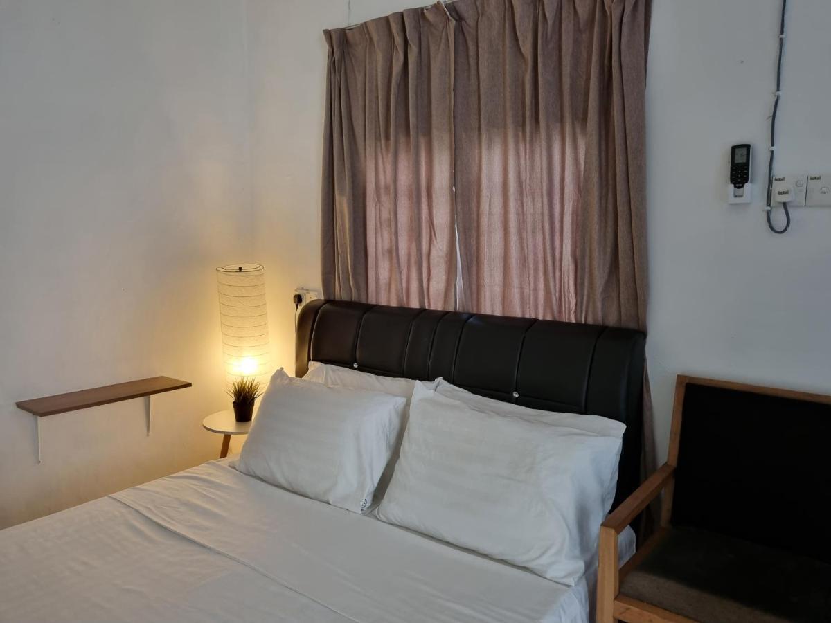 Seven Stones Langkawi Bed & Breakfast Пантай Ченанг Екстериор снимка