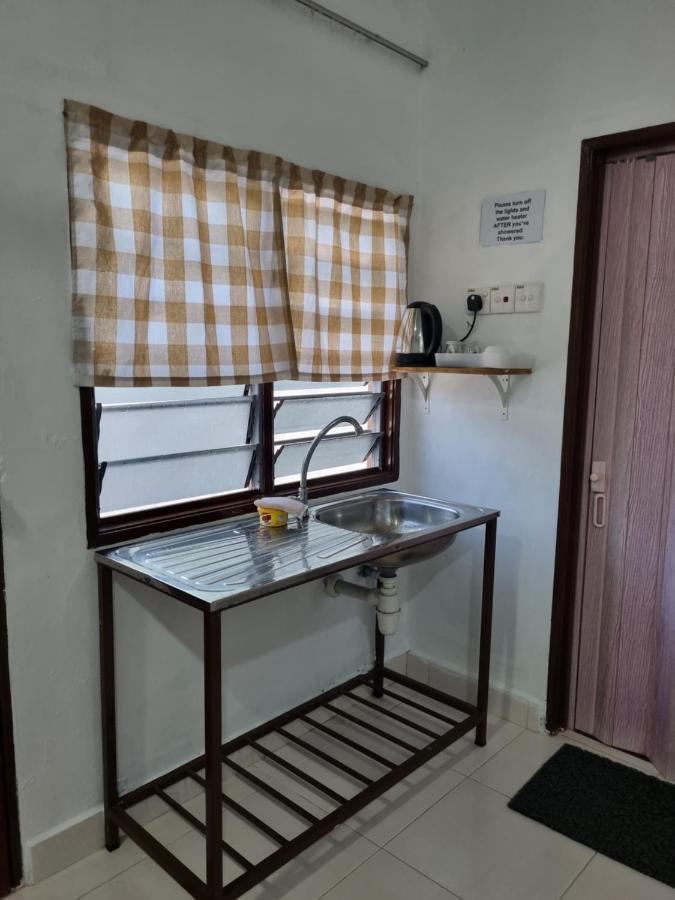 Seven Stones Langkawi Bed & Breakfast Пантай Ченанг Екстериор снимка