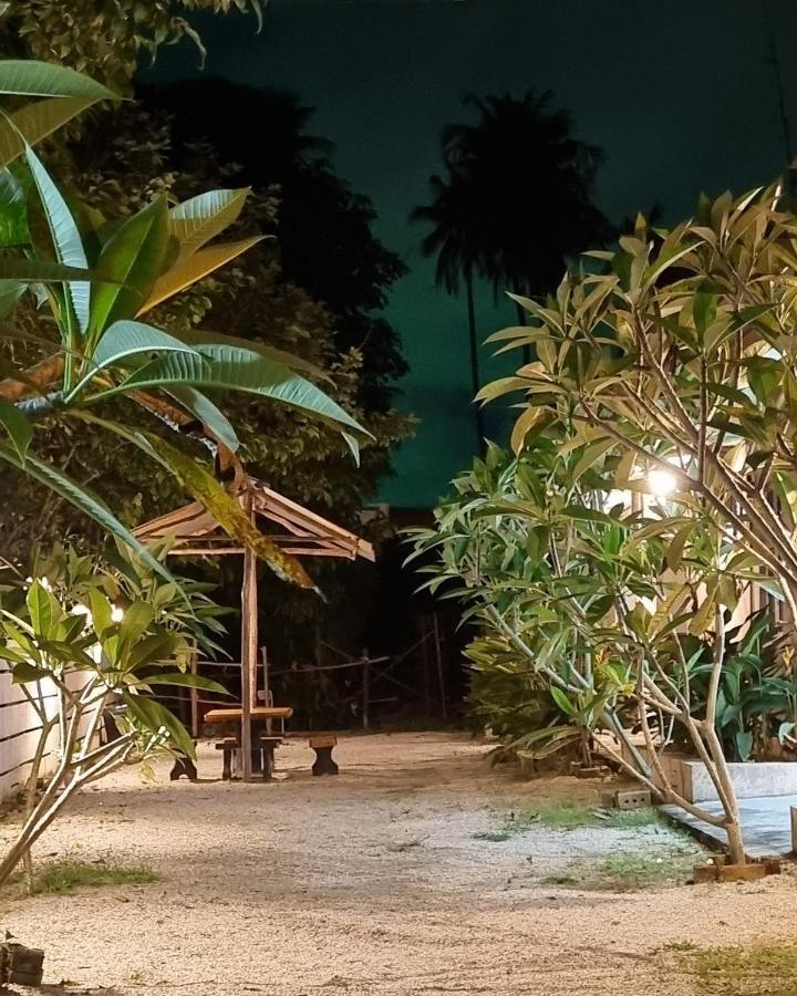 Seven Stones Langkawi Bed & Breakfast Пантай Ченанг Екстериор снимка