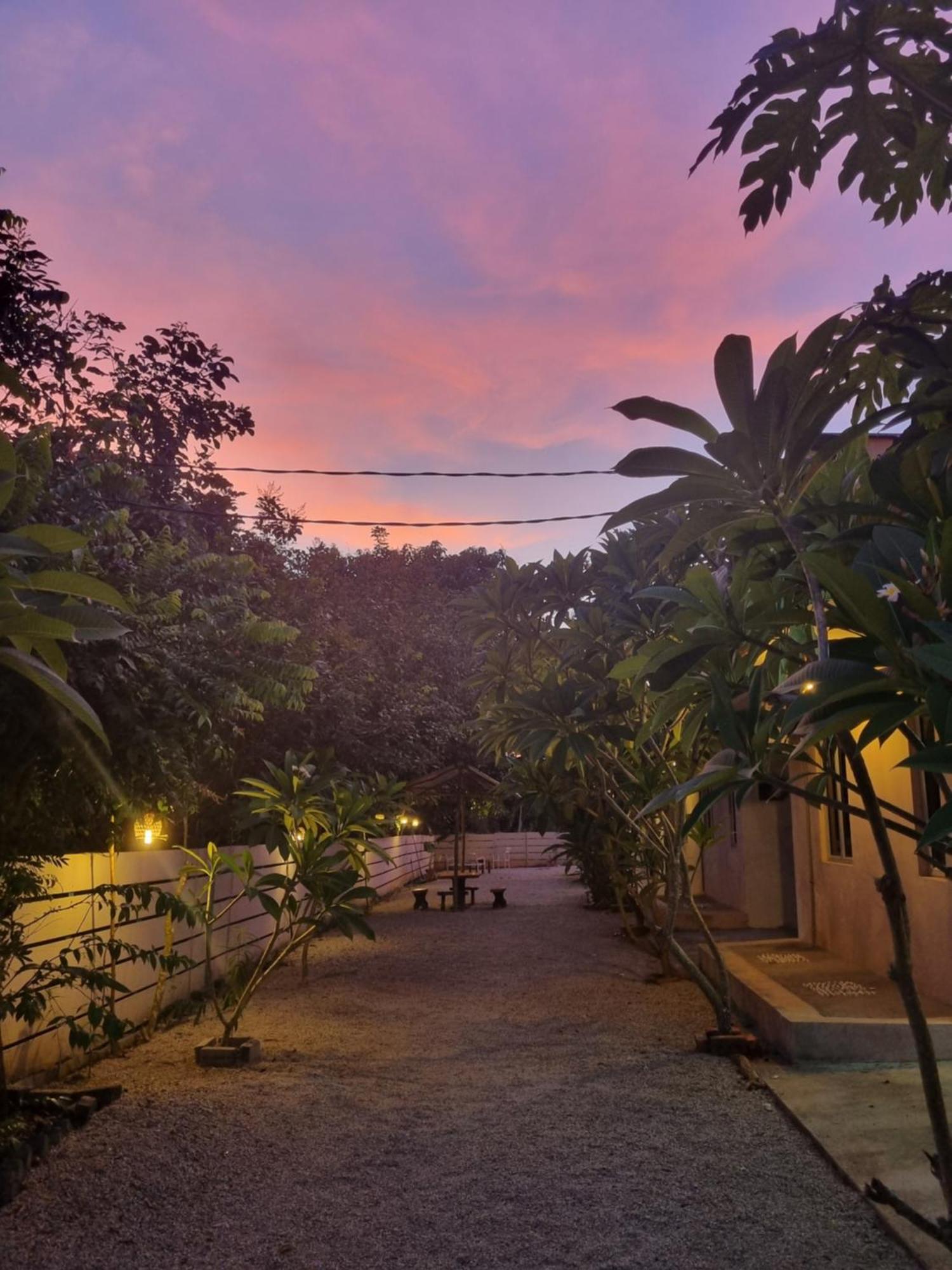 Seven Stones Langkawi Bed & Breakfast Пантай Ченанг Екстериор снимка